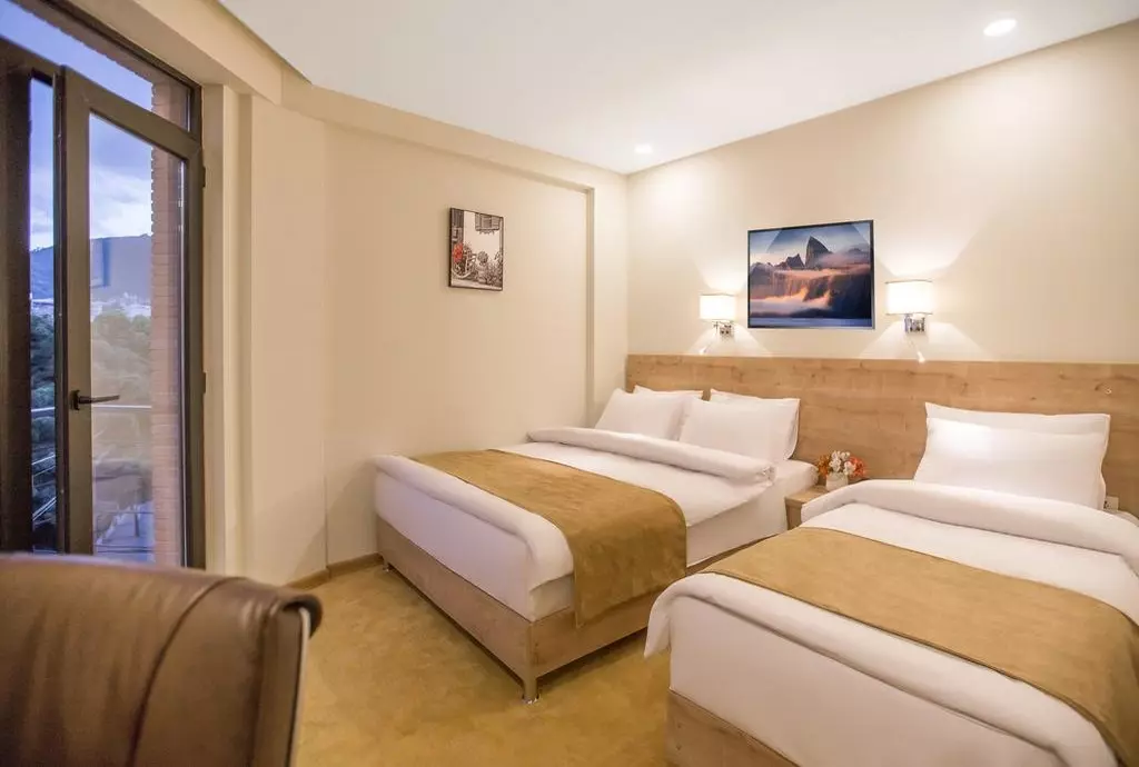 hotel bridge boutique tbilisi_shabavizparvaz_02.jpg hotel bridge boutique tbilisi_shabavizparvaz_02.jpg